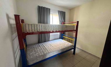 Renta casa amueblada en la salida a CDMX  en los viñedos