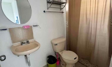 Renta casa amueblada en la salida a CDMX  en los viñedos