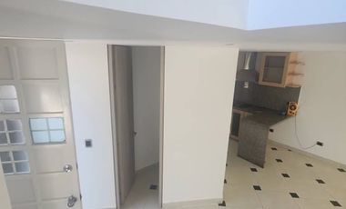 Tu refugio privado con la mejor vista de Chía! ⛰️✨  ¿Buscas privacidad, espacio y una vista que te quite el aliento? Esta casa de 3 niveles en Fonquet