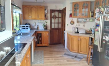 Hermosa Casa En El Exclusivo Sector Los Almendros de Reñaca UFs 13.200