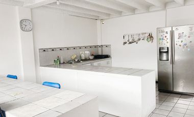 HABITACIÓN AMOBLADA SECTOR RUMIÑAHUI, NORTE DE QUITO