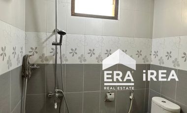 RUMAH DISEWAKAN DI COLOMADU DEKAT DENGAN UMS DAN LORIN HOTEL
