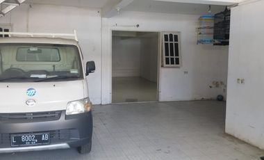 Disewakan Rumah Nginden 3 Lantai