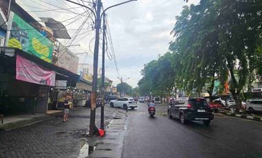 Disewakan Ruko 2,5 Lantai Strategis Ramai di Taman Palem Jakarta Barat