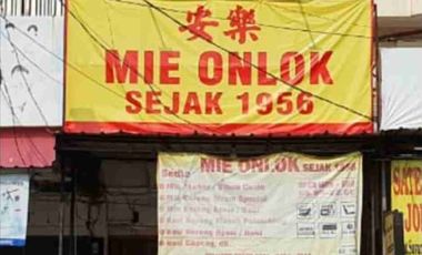 Disewakan Ruko 2,5 Lantai Strategis Ramai di Taman Palem Jakarta Barat