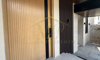 ELEGANT HIGH CEILING HOME WITH DIPPING POOL FOR SALE IN ANGELES CITY, PAMPANGA