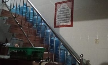 Jual rumah usaha kost di Ketintang Surabaya
