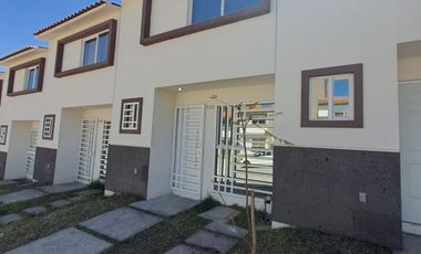 Casa en Renta  amueblada en Cañadas del Bosque,  Morelia, Michoacán 🏡