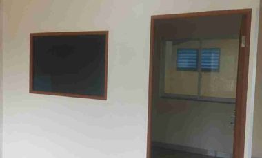 Disewa Murah Gudang Siap Operasi Luas 210 M2 Ada Office di Daan Mogot Tangerang