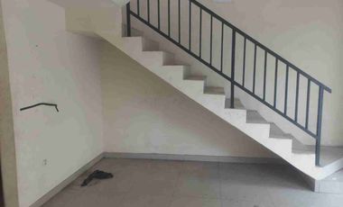 Disewa Murah Gudang Siap Operasi Luas 210 M2 Ada Office di Daan Mogot Tangerang