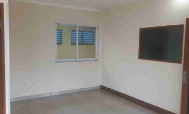 Disewa Murah Gudang Siap Operasi Luas 210 M2 Ada Office di Daan Mogot Tangerang