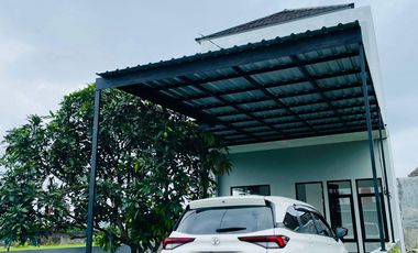 Rumah modern minimalis pinggir jalan view sawah di kota Mataram