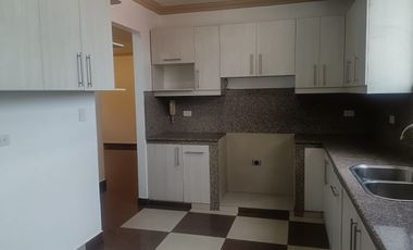Departamento de alquiler en La Garzota, 3 dormitorios, 1 parqueo, Guayaquil