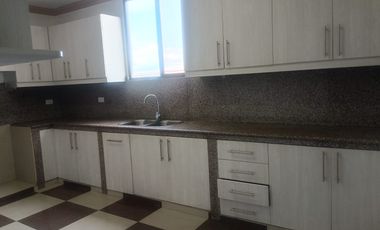 Departamento de alquiler en La Garzota, 3 dormitorios, 1 parqueo, Guayaquil