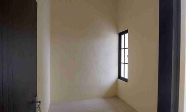 di Rumah di karangbong gedangan