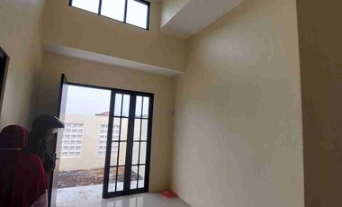 di Rumah di karangbong gedangan