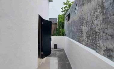 di Rumah di karangbong gedangan
