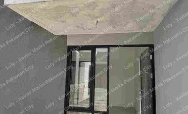 Disewakan Rumah Gress Pojok Bisa Bulanan Surya Breeze Garden Karangbong Gedangan Sidoarjo dekat Stasiun Gedangan