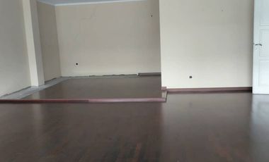 Dijual Rumah di Nusa Hijau Cimahi, Sangat Mewah Ada Kolam Renangnya