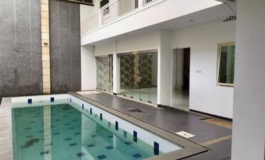 Dijual Rumah di Nusa Hijau Cimahi, Sangat Mewah Ada Kolam Renangnya