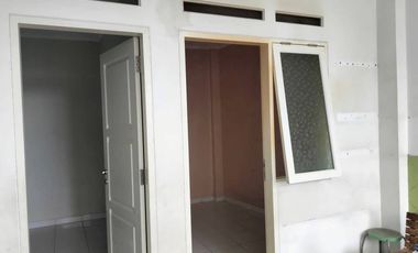 Dijual Rumah di Nusa Hijau Cimahi, Sangat Mewah Ada Kolam Renangnya