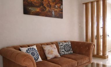 Turun Harga!!Murah!!Rumah 2 Lantai Siap Huni Renov Furnish Bebas Banjir Nempel Orchad Summarecon Bekasi,Nego sampai Deal!!