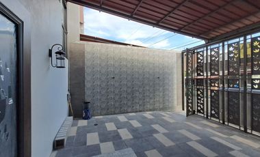 RUMAH BARU DIJUAL ATAU DISEWAKAN DI SOLO BARU DEKAT DENGAN PAKUWON MALL DAN THE PARK SOLO BARU