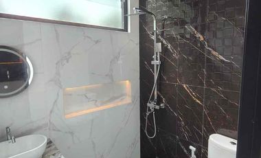 Dijual Rumah Modern Tropis, Besar dan Mewah Kalan Kaliurang KM 10