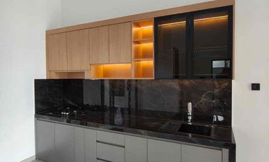 Dijual Rumah Modern Tropis, Besar dan Mewah Kalan Kaliurang KM 10