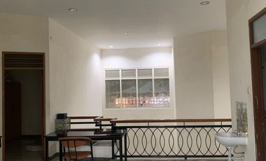 Rumah Jemursari Cocok Untuk Kantor