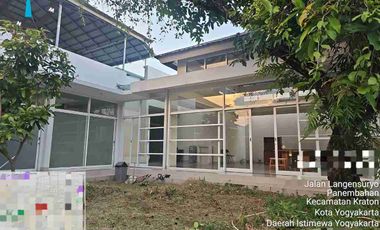 0304,6 Dijual Rumah Lelang Langensuryo Yogyakarta Di Kraton