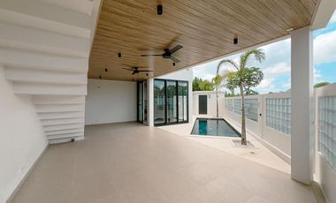 Solar-Powered Smart Luxury Villa in Tumbak Bayuh Pererenan