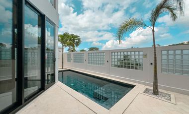 Solar-Powered Smart Luxury Villa in Tumbak Bayuh Pererenan