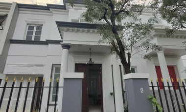 For Rent: Bright American House In A Compound In Bangka Kemang.