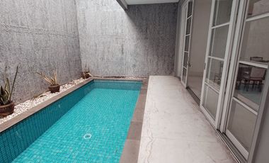 For Rent: Bright American House In A Compound In Bangka Kemang.