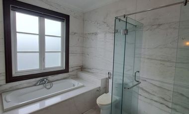 For Rent: Bright American House In A Compound In Bangka Kemang.