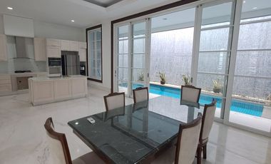 For Rent: Bright American House In A Compound In Bangka Kemang.