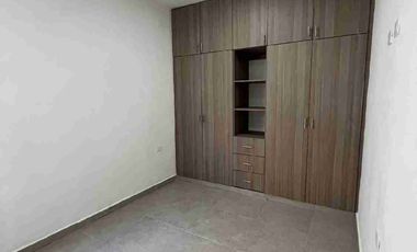 CASA EN VENTA CON TERRENO EXCEDENTE, ZONA INDUSTRIAL