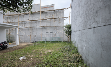 Rumah Siap Huni di Cigadung Selatan Bandung – Potensi Dikembangkan 2 Lantai