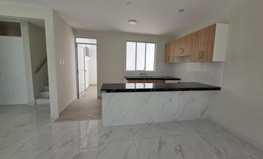 VENDO HERMOSA CASA EN ESTRENO EN TACNA