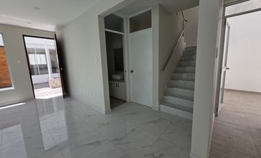 VENDO HERMOSA CASA EN ESTRENO EN TACNA