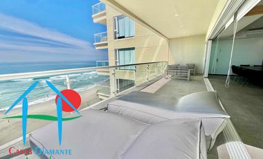 Departamento de playa en renta vacacional con terraza y vista al mar