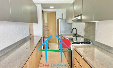 Departamento de playa en renta vacacional con terraza y vista al mar