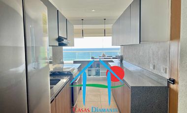 Departamento de playa en renta vacacional con terraza y vista al mar
