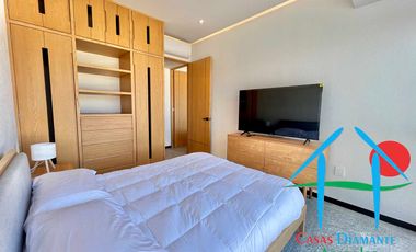 Departamento de playa en renta vacacional con terraza y vista al mar
