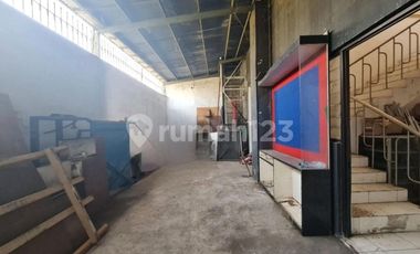 Dijual Ruko 3 Lantai Sangat Strategis Lokasi Solo Baru Luas 260m2