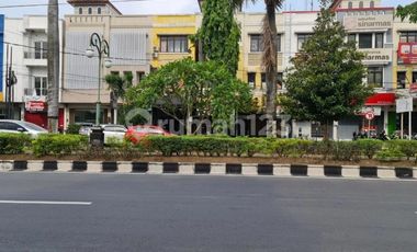Dijual Ruko 3 Lantai Super Strategis Lokasi Solo Baru Luas 260m2