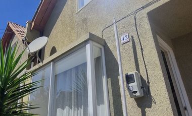 VENDE CASA LA RESERVA DE MACHALI