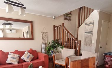 VENDE CASA LA RESERVA DE MACHALI