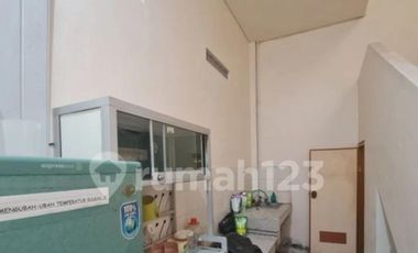 Dijual Ruko 4 Lantai Lokasi Strategis Jebres, Surakarta Luas 105m2